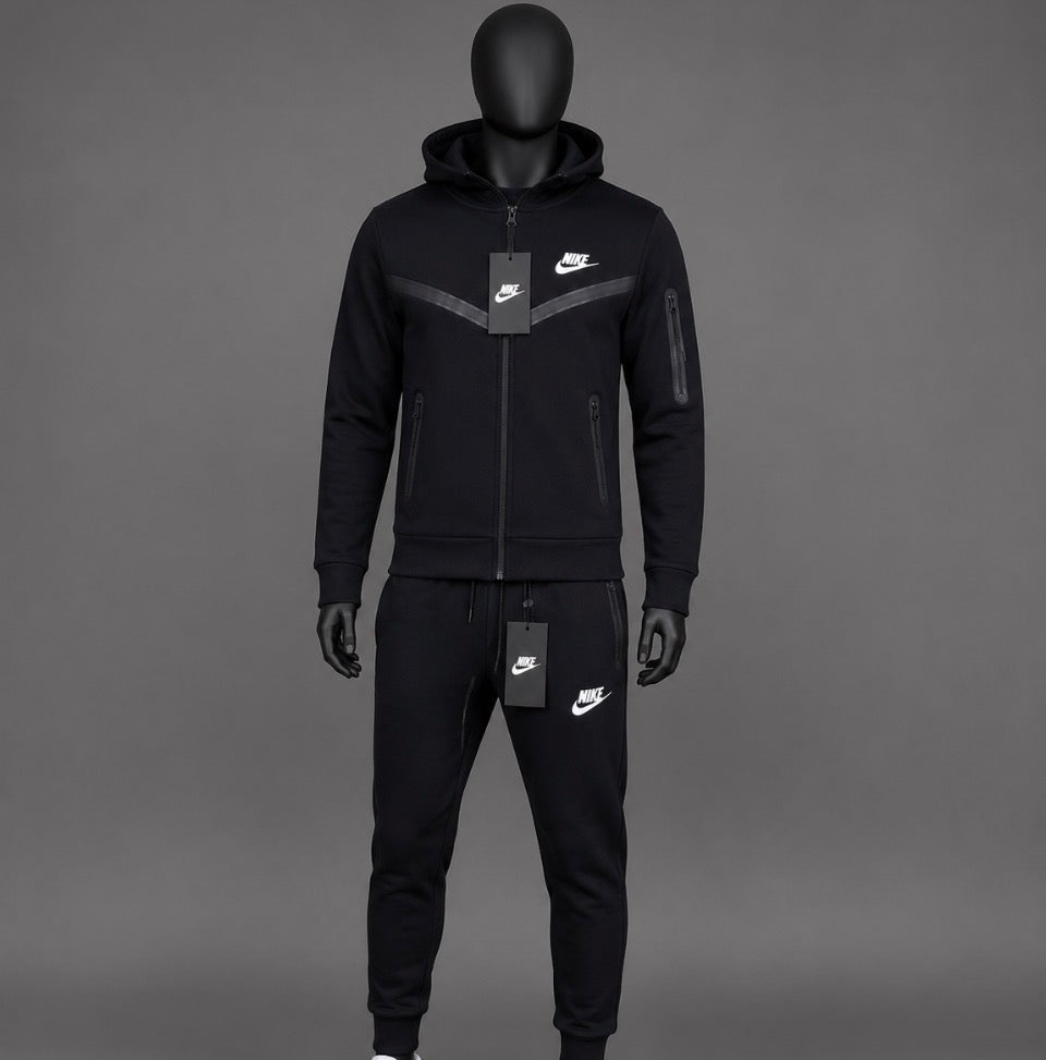 Nike Sportswear Tech Fleece Windrunner Full-Zip Tracksuit – Black