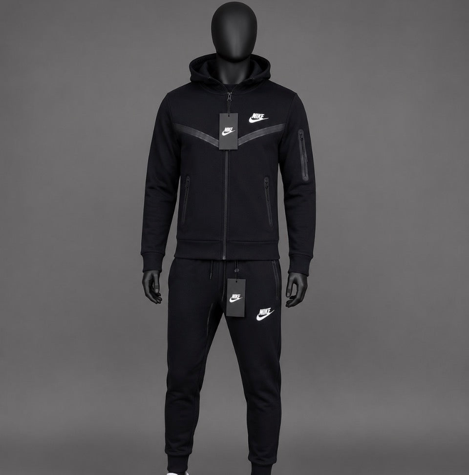 Nike Tech Fleece Windrunner Tracksuit – Black